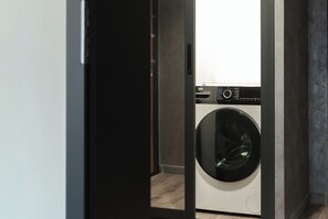 Deluxe-Apartment, Balkon, Stadtblick | Badezimmer