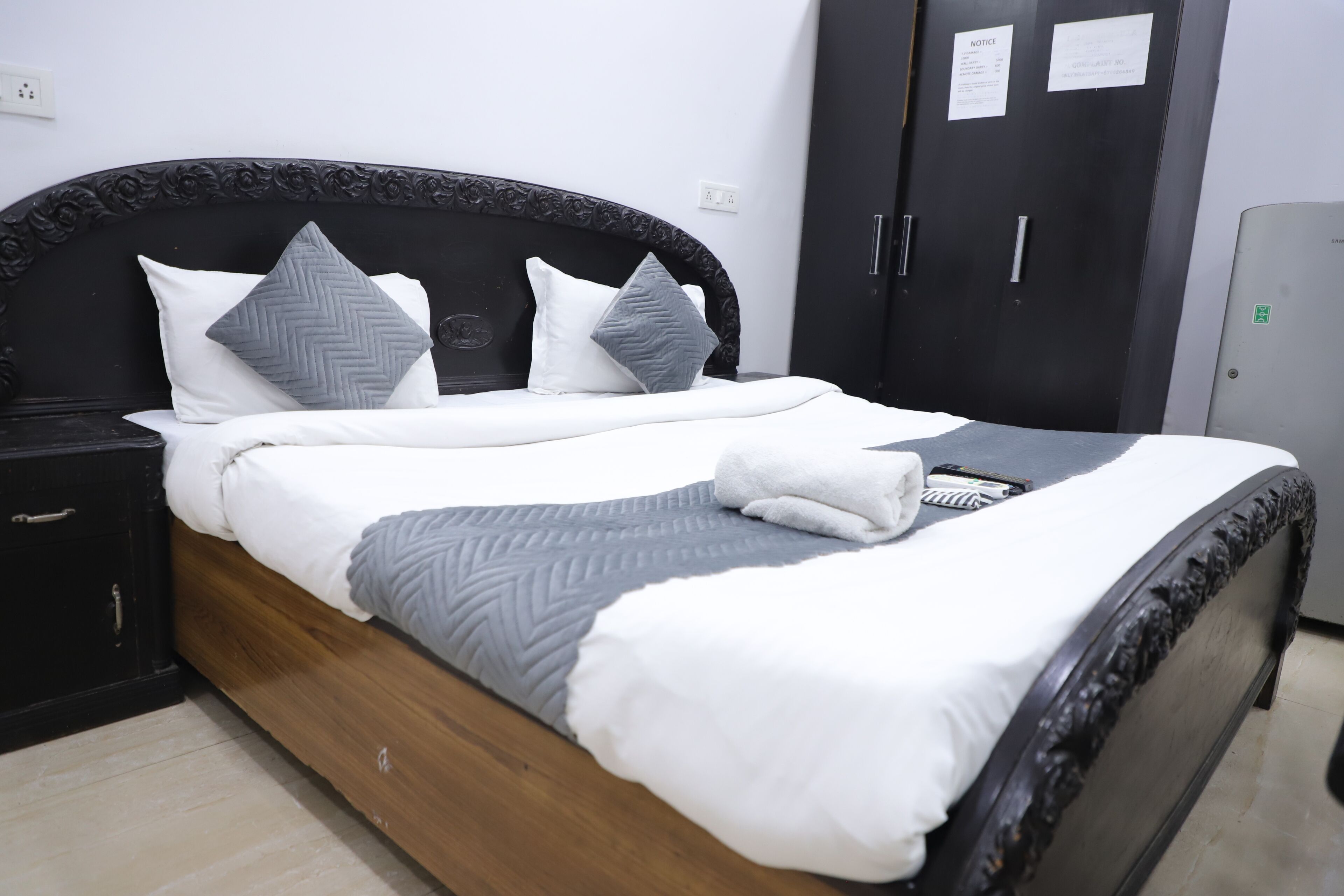 Basic Room, City View | Desk, free WiFi