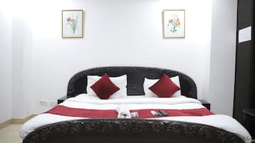 Phòng cơ bản, quang cảnh thành phố | Bàn, truy cập Internet không dây miễn phí