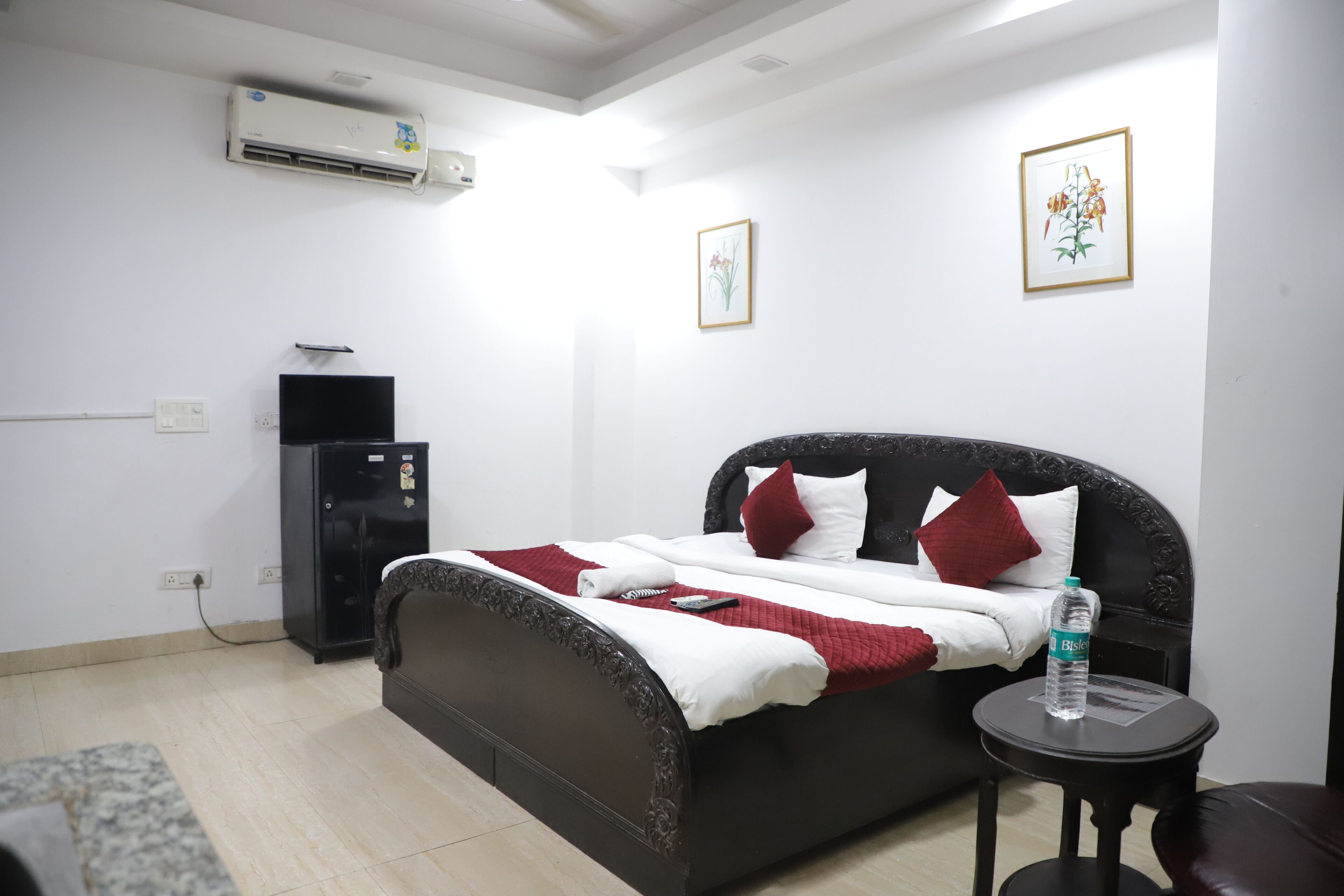 Phòng cơ bản, quang cảnh thành phố | Bàn, truy cập Internet không dây miễn phí 