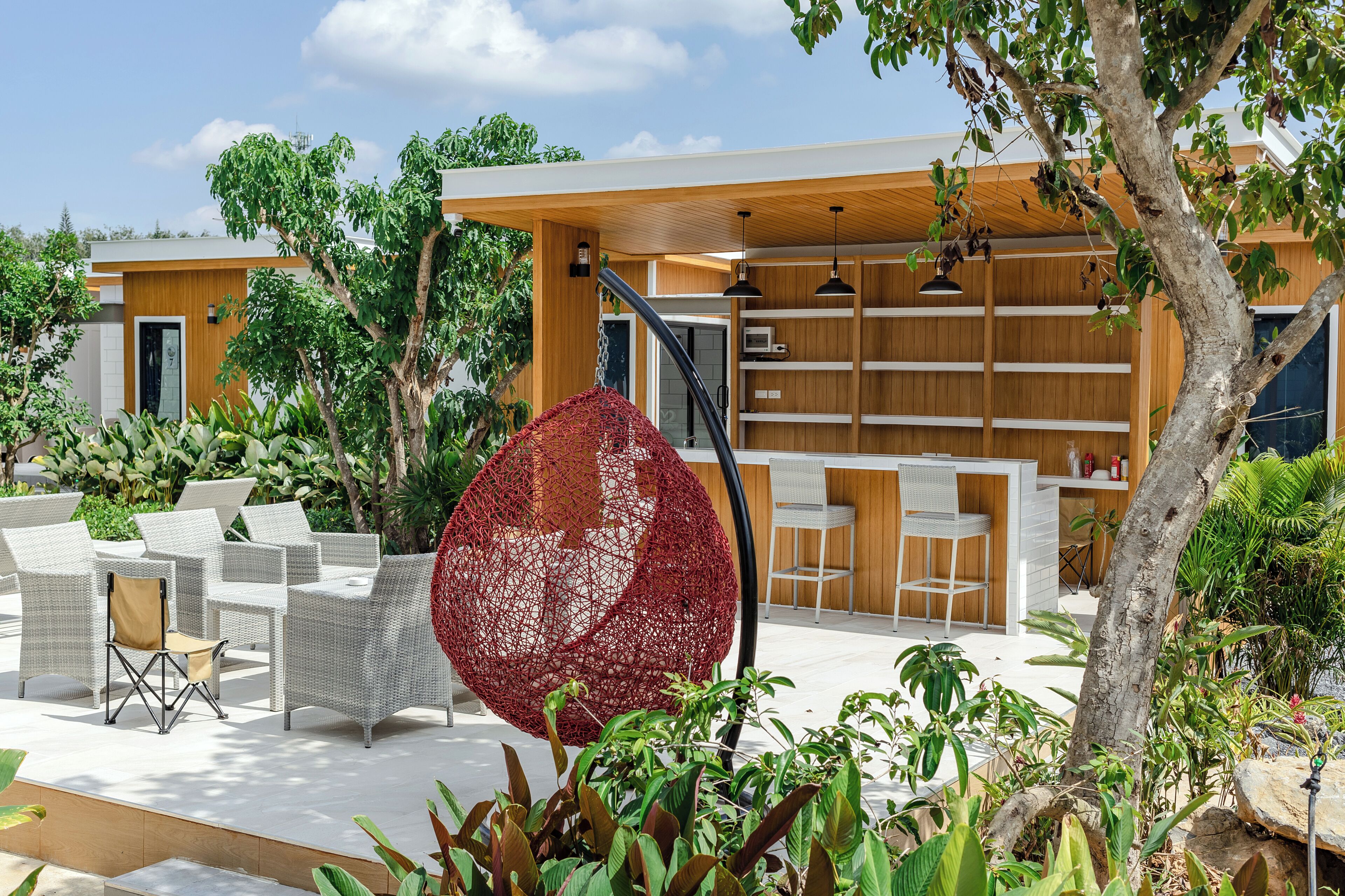 プールサイドバー