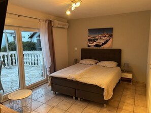 1 Schlafzimmer, Bügeleisen/Bügelbrett, kostenloses WLAN, Bettwäsche