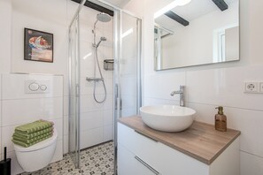 Shower, hair dryer, towels - Island child 1 - Munkmarsch (Munkmarsch)