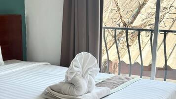 Basic Room, Balcony, City View | In-room safe, iron/ironing board, free WiFi