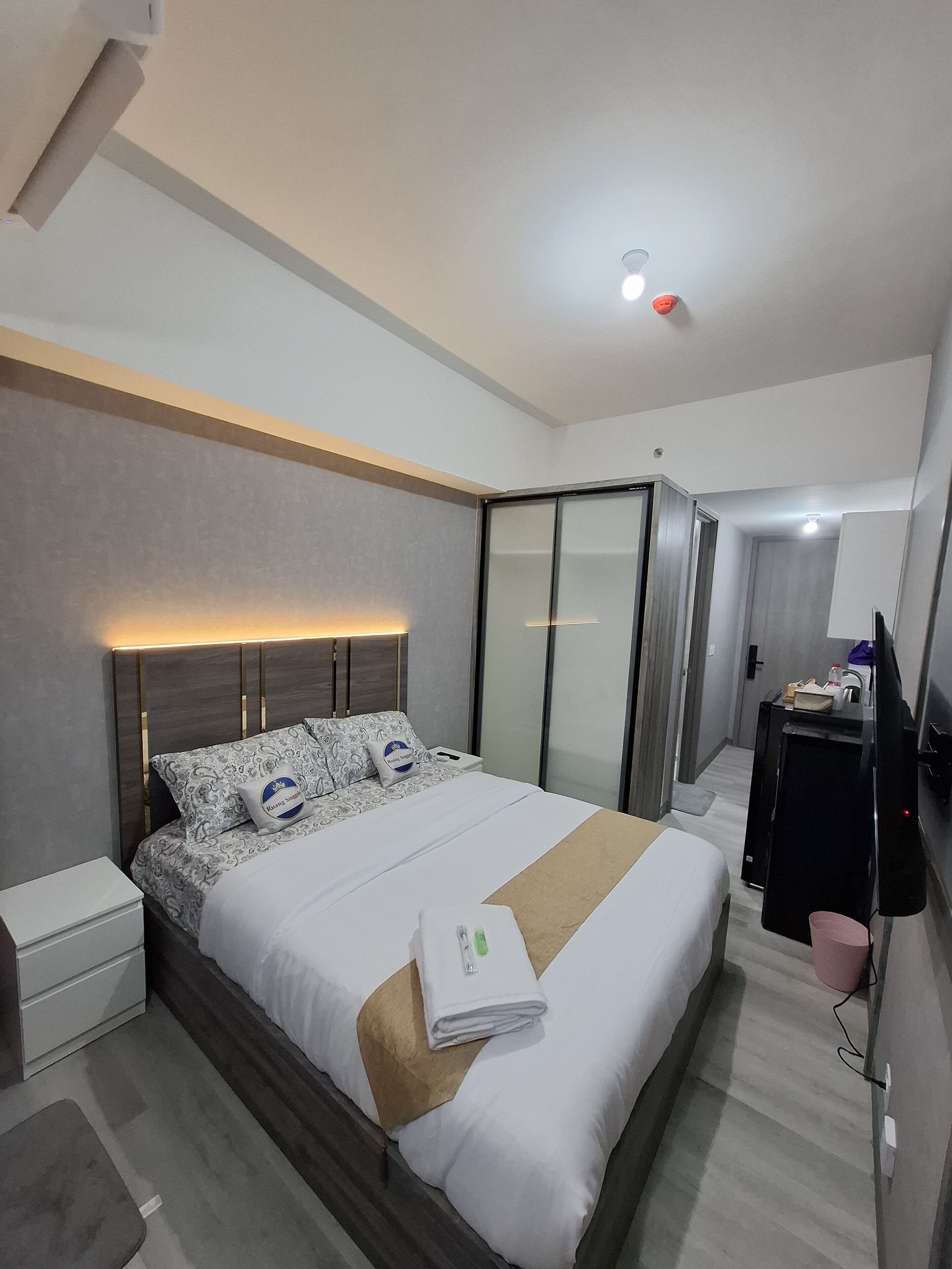 Estúdio | Frigobar (abastecido com itens grátis)