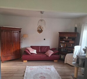Smart TV - Vacation apartment Casa Calali, pet friendly (Bad Endbach)