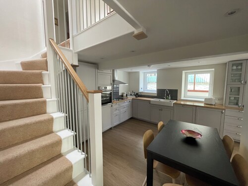 Holiday House at 22, 3 bedroom cottage in historic Wigtown