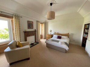 Bügeleisen/Bügelbrett, WLAN, Bettwäsche