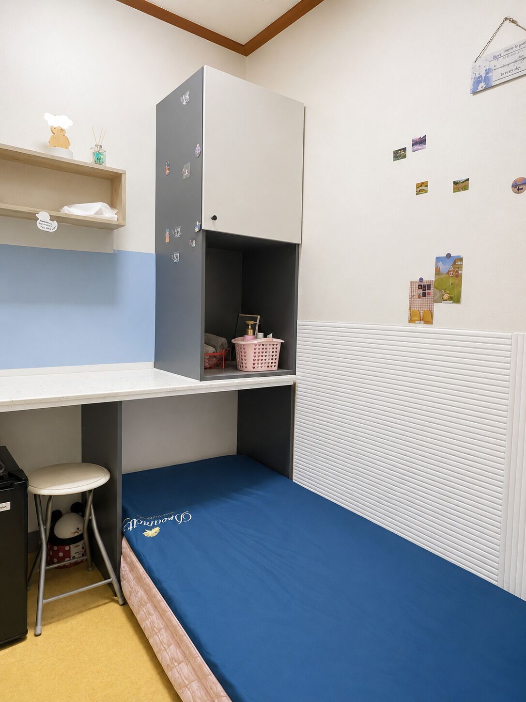 1 bedroom, in-room safe, iron/ironing board, WiFi (free)
