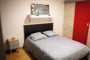 3 عدّة غرف نوم ومكتب ومكواة/لوح كي وواي فاي مجانًا