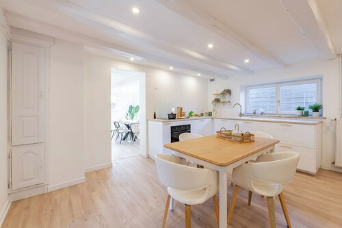 La Maison «  Schmoutz 💋 »     Elegant Alsatian house dating from 1752