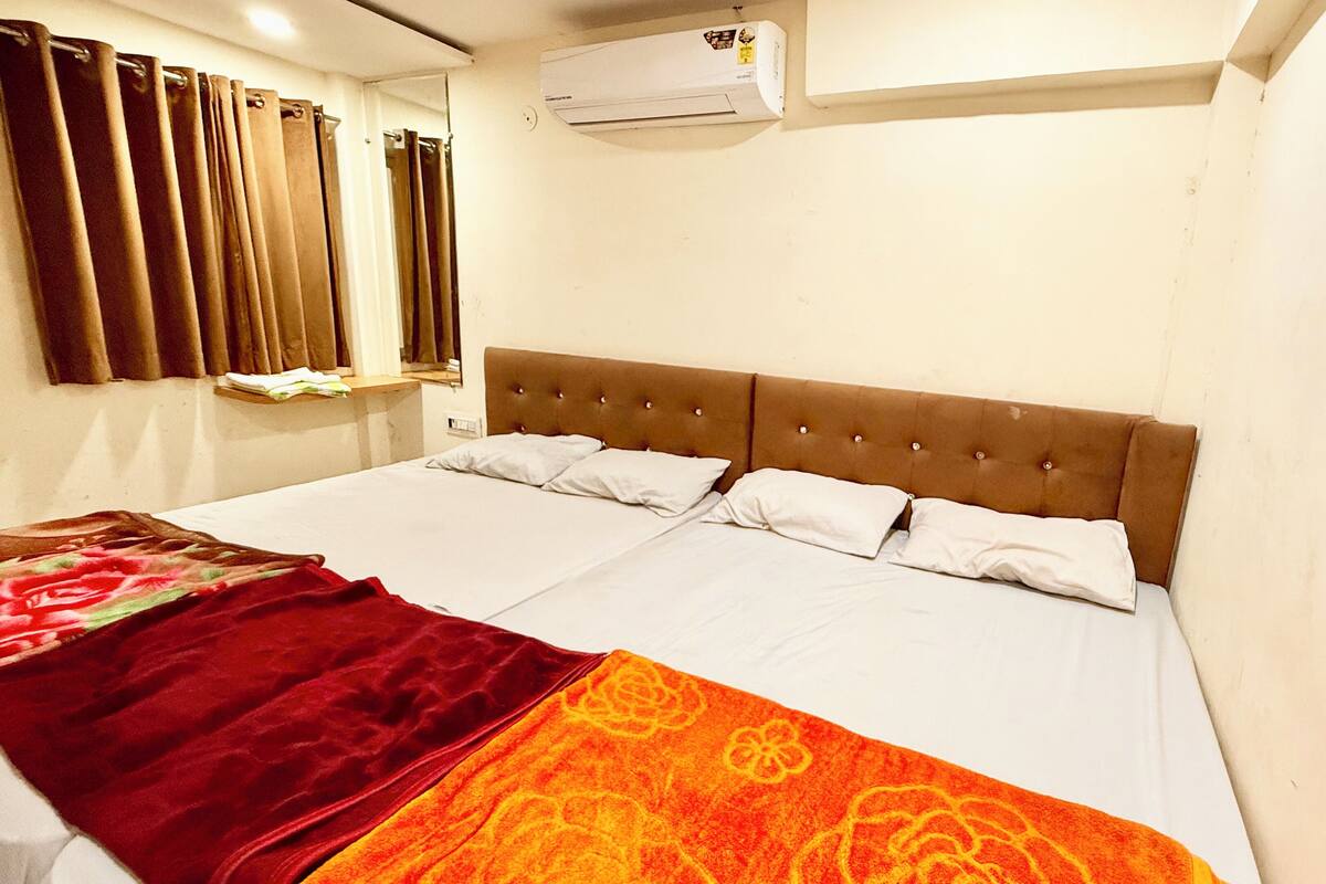 Deluxe Triple Room | Premium bedding, desk, laptop workspace, soundproofing