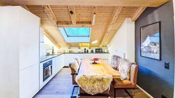 Micro-ondes, four, lave-vaisselle