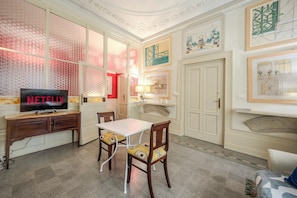 Interior - (Private Museum) Apartment in absolute center (Mantova)