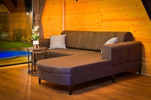 Deluxe Bungalow, Pool View | Living area - Avay BUNGALOV (Samsun)