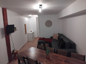 Smart TV - AU BON VERGER: Large apartment in Cholet town center (Cholet)