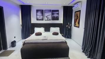 3 habitaciones, tabla de planchar con plancha y wifi gratis