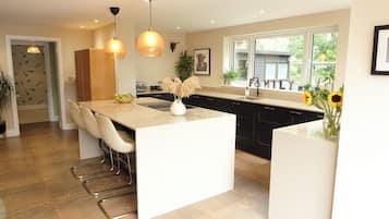 Microwave, oven, dishwasher