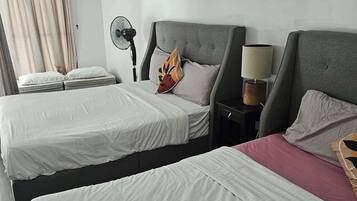 Bügeleisen/Bügelbrett, Bettwäsche