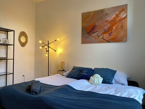 2 Schlafzimmer, Schreibtisch, kostenloses WLAN, Bettwäsche