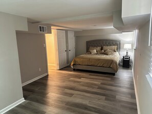 4 bedrooms, free WiFi, bed sheets