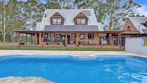Standen Manor Horse Estate with Private Pool