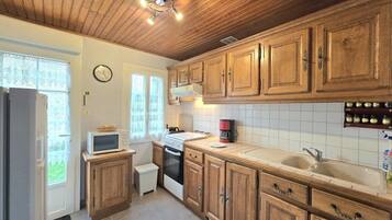 Réfrigérateur, micro-ondes, four, lave-vaisselle