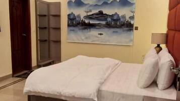 Deluxe Double Room, City View | Soundproofing, iron/ironing board, free WiFi
