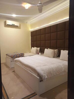 豪華雙人房, 城市景觀 | 隔音、熨斗/熨衣板、免費無線上網