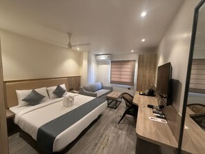 Comfort Room, City View | In-room safe, laptop workspace, free WiFi - Firangipani EcoSuites (New Town)