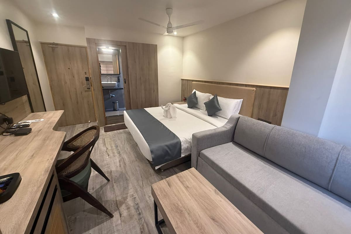 Een kluis op de kamer, een laptopwerkplek, gratis wifi