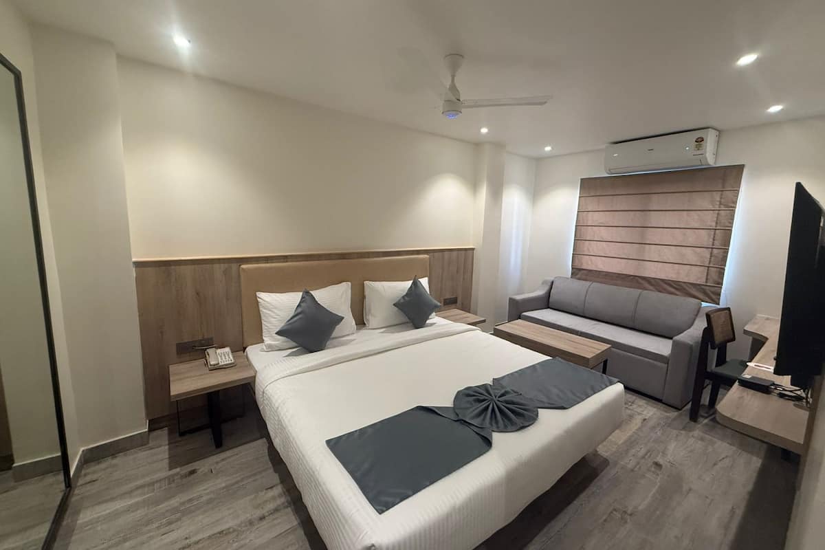 Quarto executivo | Cofres nos quartos, espaço de trabalho para notebook, Wi-Fi de cortesia