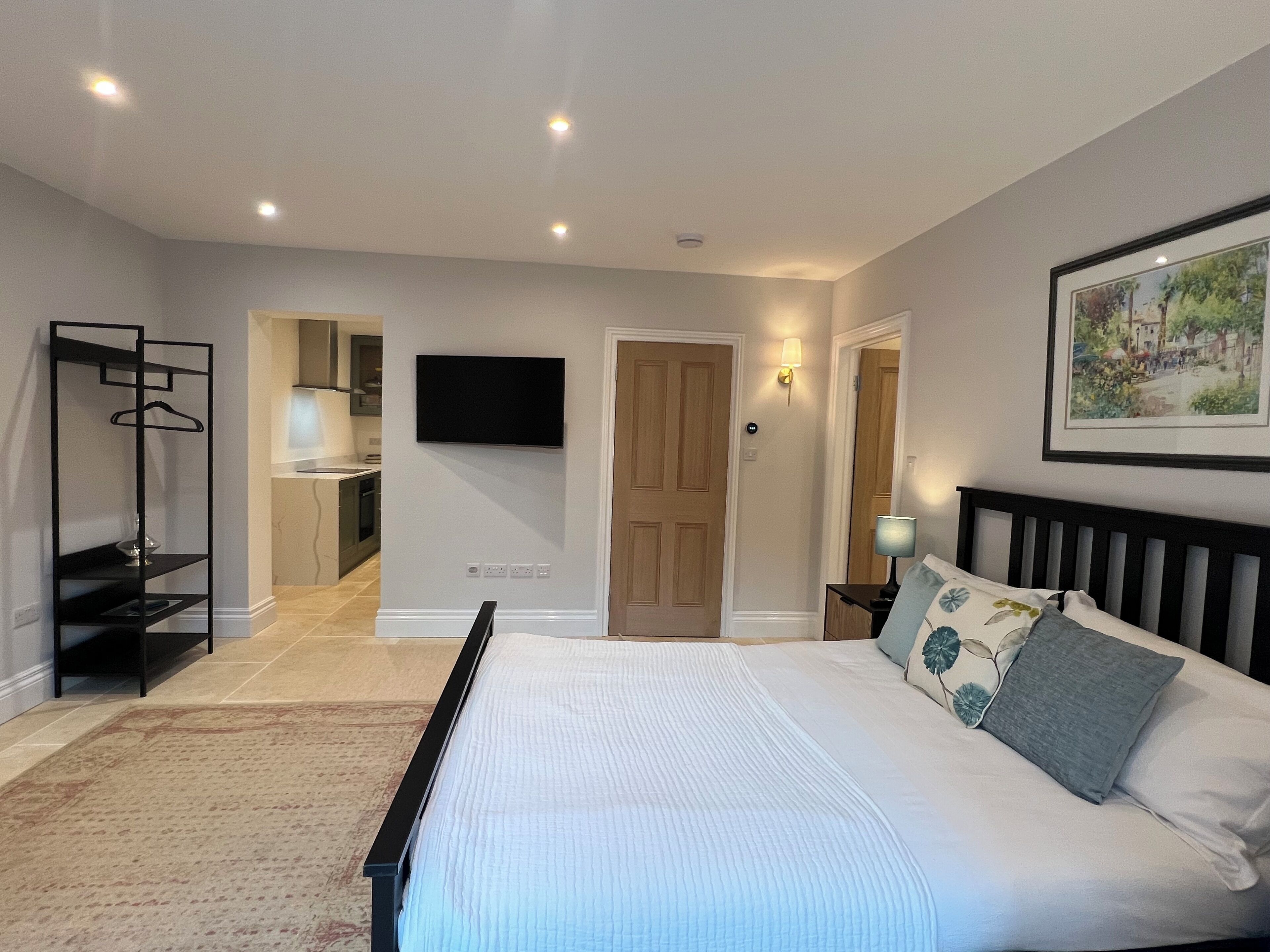 Bügeleisen/Bügelbrett, WLAN, Bettwäsche