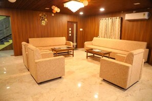 Reception - Manab Palace (Kendrapara)