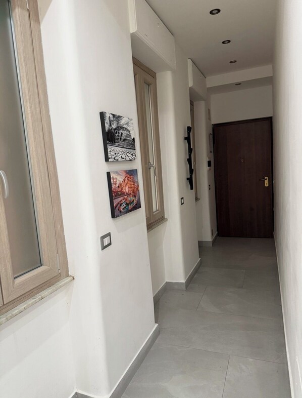 Immagine non classificata, 1 di 28, pulsante