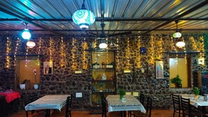 Gambar tidak terklasifikasi, 3 dari 17, tombol