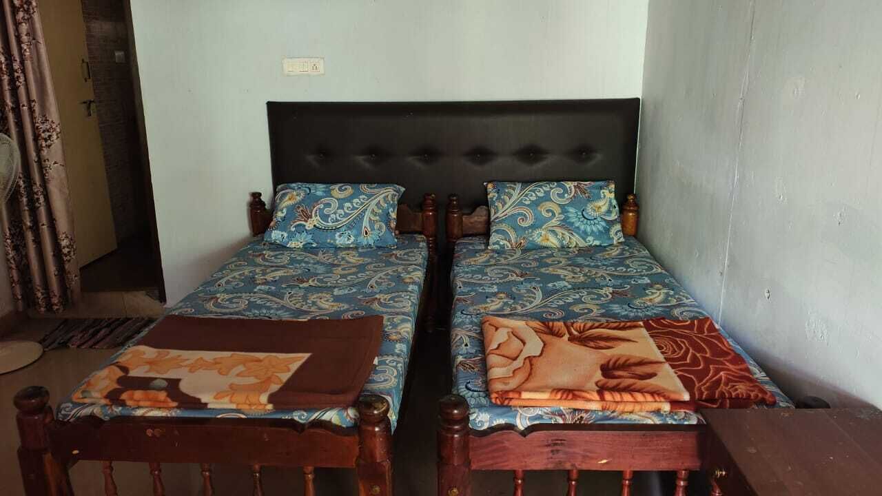 Basic Double Room, Pool View