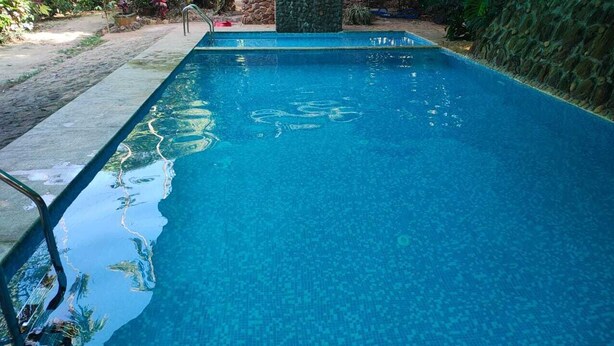 Gambar tidak terklasifikasi, 1 dari 17, tombol