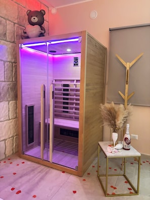 Luxury Suite, Balcony