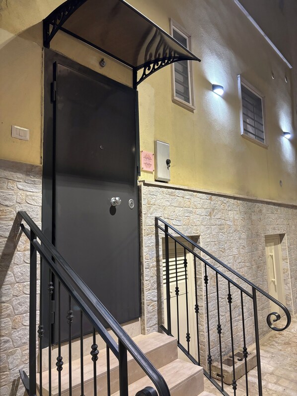 Front of property - Roses Suite & Apartments (Capurso)