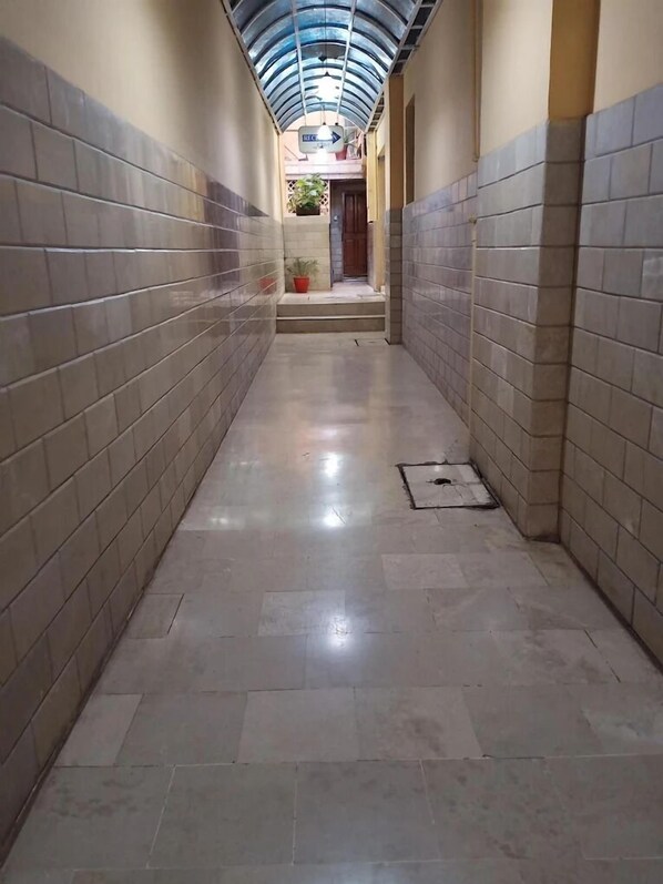 Interior - Hotel Chilton (Karachi)