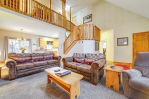 Interior - Play & Unwind! Home w/ Hot Tub in Maggie Valley (Maggie Valley)