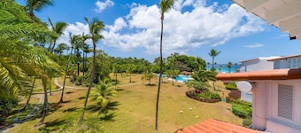 Glitter Bay Estate 414 1 Bedroom Apts