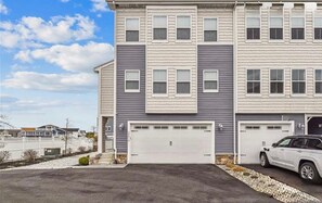 Exterior - Beacon on the Bay (Fenwick Island)