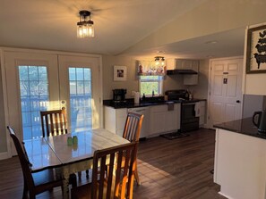Dining - Circle F Ranch Bunkhouse- Charming farm stay in Shenandoah county (Edinburg)