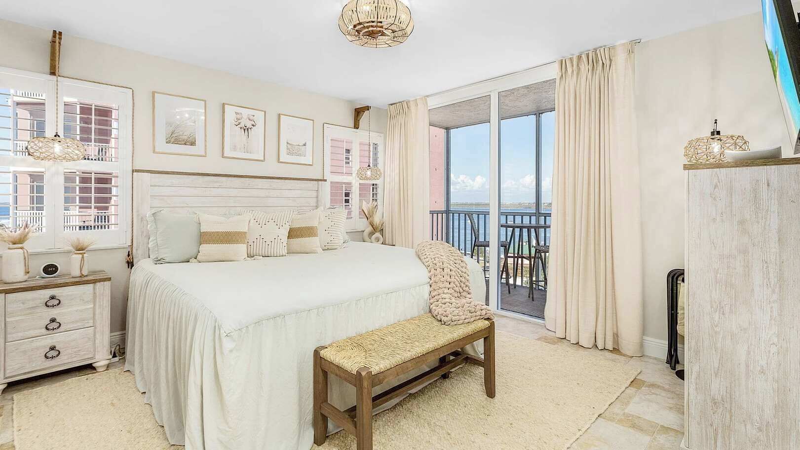2 bedrooms, WiFi (free), bed sheets