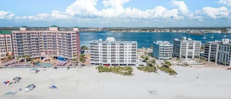 Accommodatie ligt op het strand