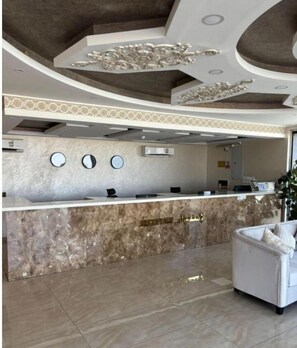 Reception - osis ghin served apartment (Yanbu)