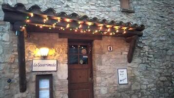 House | Exterior detail