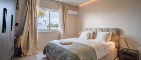 2 quartos, escrivaninha, ferros/tábuas de passar roupa, Wi-Fi